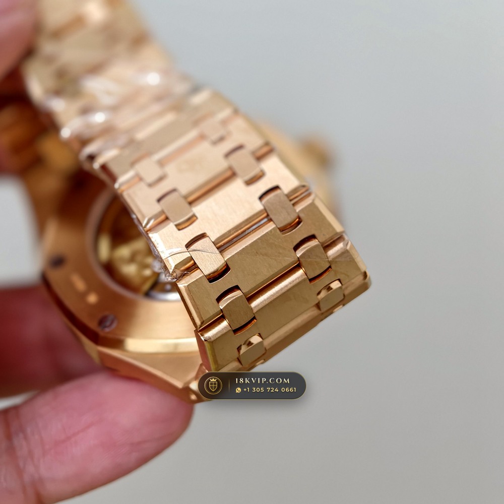 Audemars Piguet Royal Oak Selfwinding 41mm 18K Rose Gold Ref. 15400OR — Private Vault Edition — Studio Gallery Plate VII in 18K Rose Gold Au750 (223.7g Verified Mass, Audemars Piguet Cal. 3120 - 22K Gold Rotor)