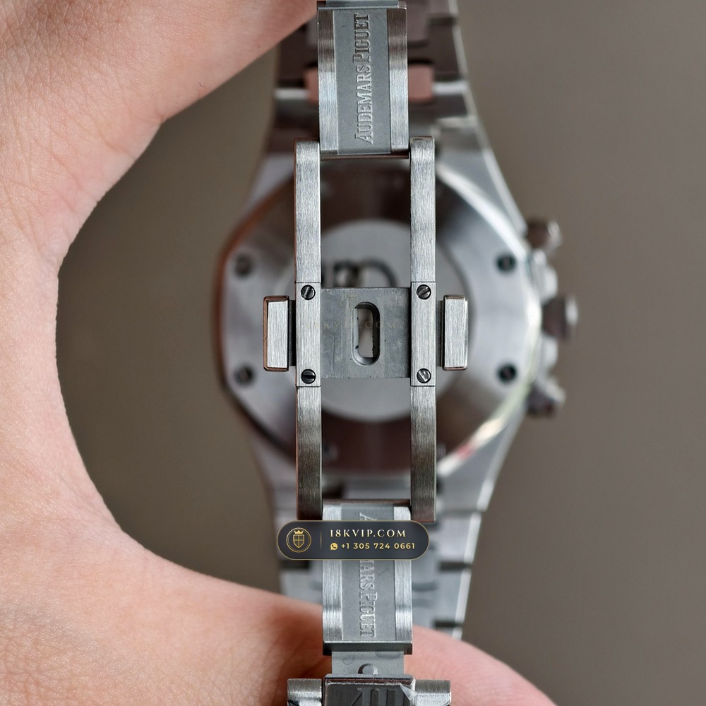 Audemars Piguet Royal Oak Selfwinding Chronograph 38mm Sunburst Rhodium / Slate Grey Dial Ref. 26315ST.OO.1256ST.02 — Private Vault Edition — Studio Gallery Plate IX in 904L Stainless Steel Custom Architecture (146.1g Verified Mass, Audemars Piguet Cal. 2385 Column-Wheel Chronograph)