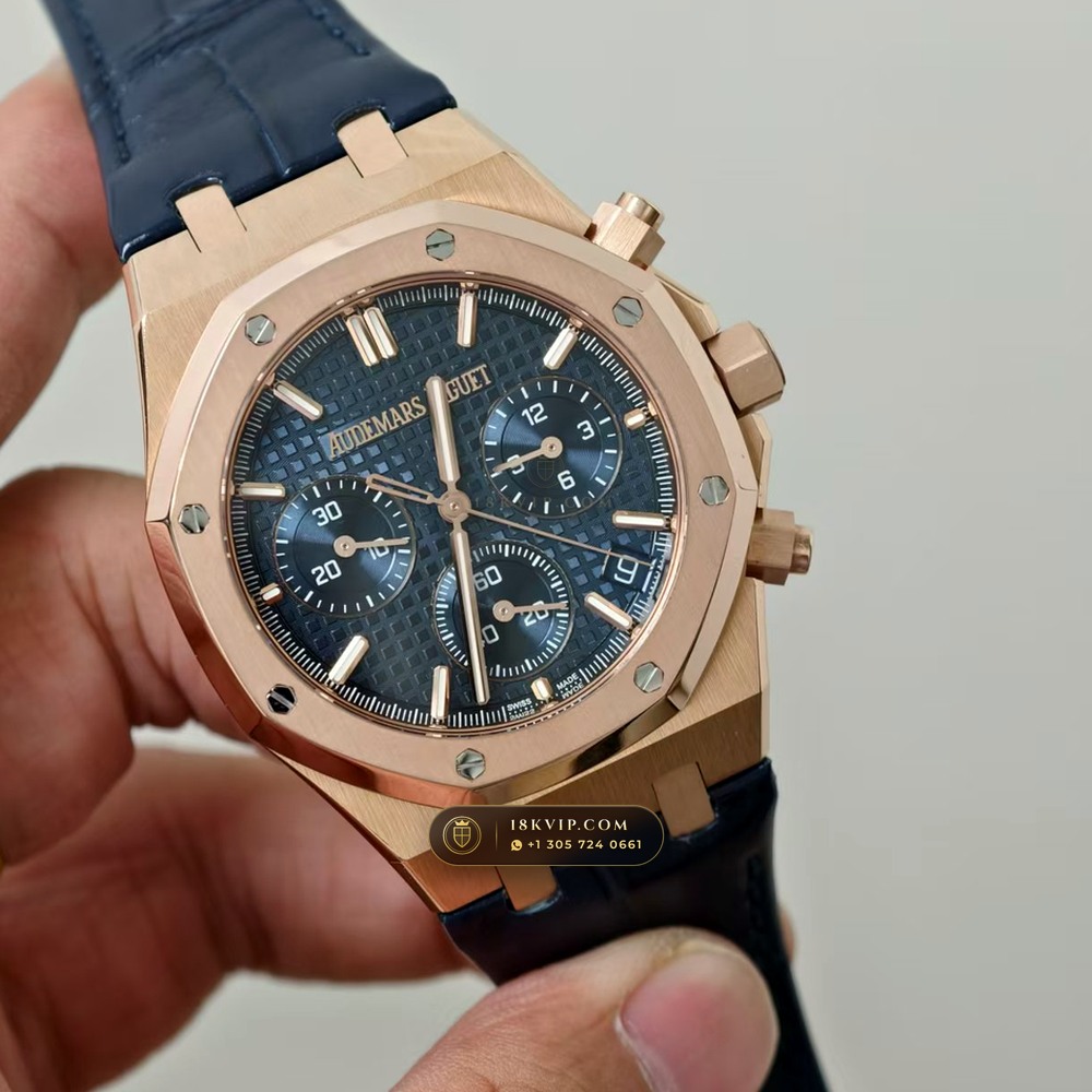 Audemars Piguet Royal Oak Selfwinding Chronograph 41mm 18K Rose Gold Deep Crystal Optics Ref. 26240OR — Private Vault Edition — Studio Gallery Plate III in 18K Rose Gold Au750 (158.4g Verified Mass, Audemars Piguet Cal. 4401 Flyback Chronograph)