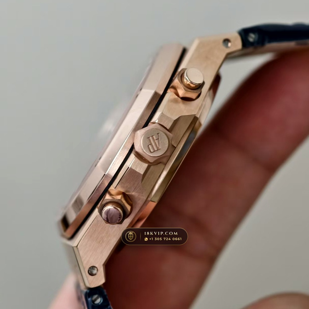 Audemars Piguet Royal Oak Selfwinding Chronograph 41mm 18K Rose Gold Deep Crystal Optics Ref. 26240OR — Private Vault Edition — Studio Gallery Plate V in 18K Rose Gold Au750 (158.4g Verified Mass, Audemars Piguet Cal. 4401 Flyback Chronograph)