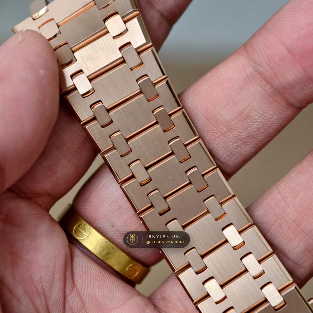 Audemars Piguet Royal Oak Selfwinding Chronograph 41mm 18K Rose Gold Deep Crystal Optics Ref. 26240OR — Private Vault Edition — Studio Gallery Plate IX in 18K Rose Gold Au750 (158.4g Verified Mass, Audemars Piguet Cal. 4401 Flyback Chronograph)