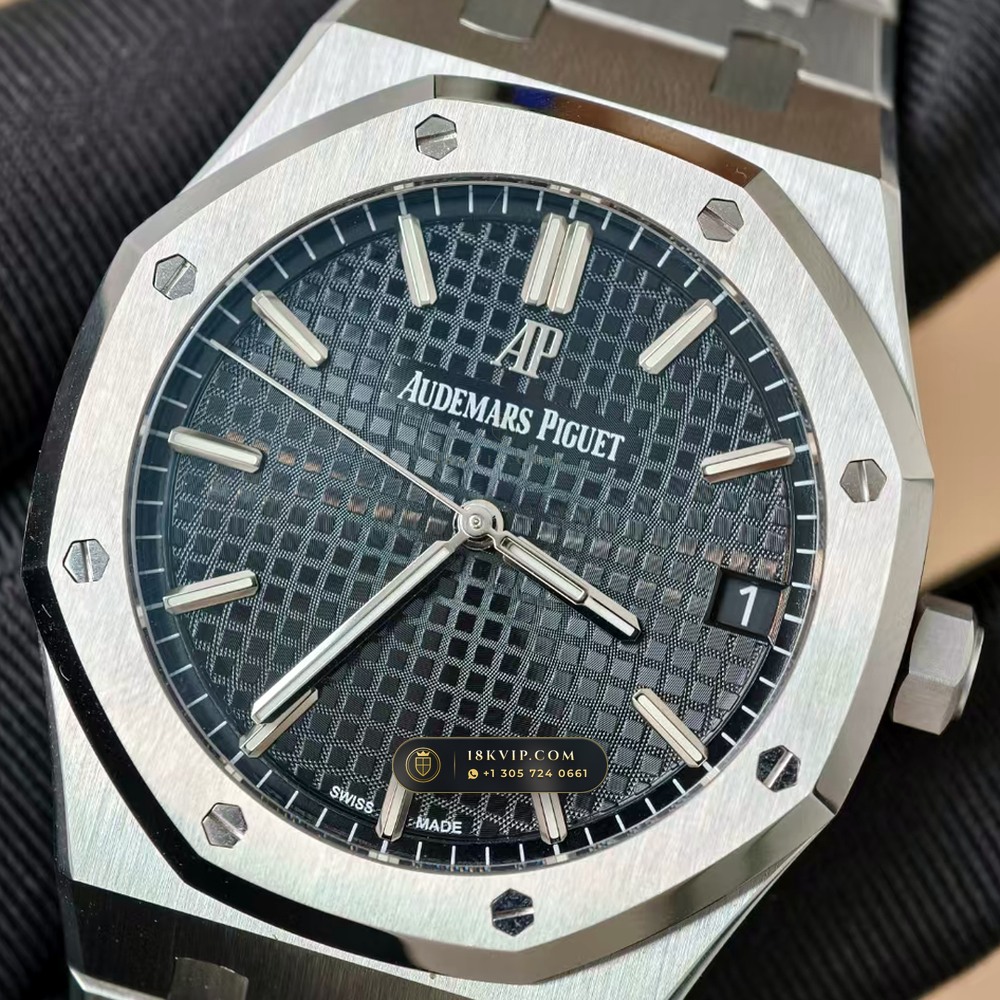 Audemars Piguet Royal Oak Selfwinding 41mm Chronometer Regulated Spec Ref. 15500ST — Private Vault Edition — Studio Gallery Plate III in 904L Stainless Steel Custom Architecture (166.8g Verified Mass, Audemars Piguet Cal. 4302 - 70h Power Reserve)