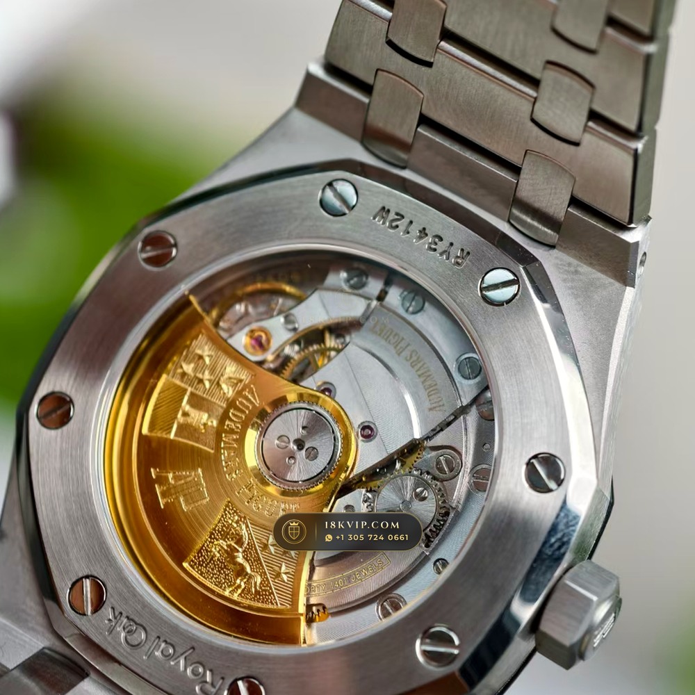 Audemars Piguet Royal Oak Selfwinding 37mm Sapphire Caseback Spec Ref. 15450ST — Private Vault Edition — Studio Gallery Plate V in 904L Stainless Steel Custom Architecture (132.2g Verified Mass, Audemars Piguet Cal. 3120 / Cal. 5900)