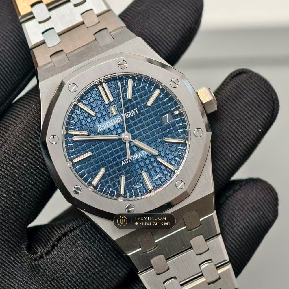 Audemars Piguet Royal Oak Selfwinding 37mm Master Watchmaker Spec Ref. 15450ST — Private Vault Edition — Studio Gallery Plate II in 904L Stainless Steel Custom Architecture (132.6g Verified Mass, Audemars Piguet Cal. 3120 / Cal. 5900)