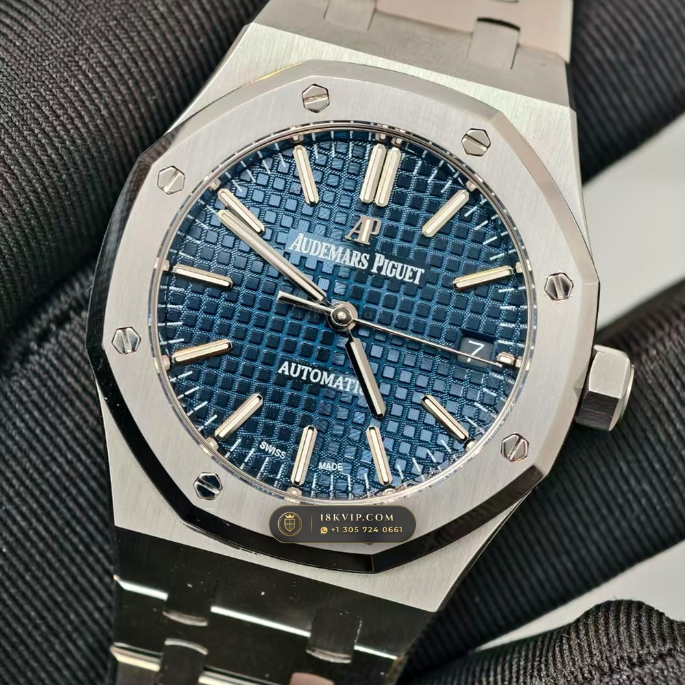Audemars Piguet Royal Oak Selfwinding 37mm Master Watchmaker Spec Ref. 15450ST — Private Vault Edition — Studio Gallery Plate III in 904L Stainless Steel Custom Architecture (132.6g Verified Mass, Audemars Piguet Cal. 3120 / Cal. 5900)