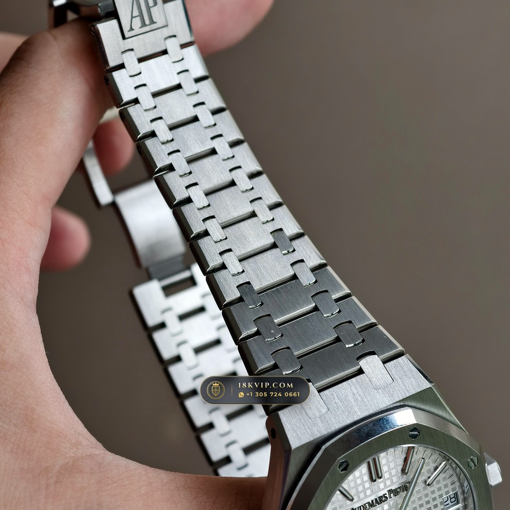 Audemars Piguet Royal Oak Selfwinding 41mm Custom Tapestry Dial 22K Gold Rotor Ref. 15510ST — Private Vault Edition — Studio Gallery Plate IX in 904L Stainless Steel Custom Architecture (166.4g Verified Mass, Audemars Piguet Cal. 4302 - 70h Power Reserve)