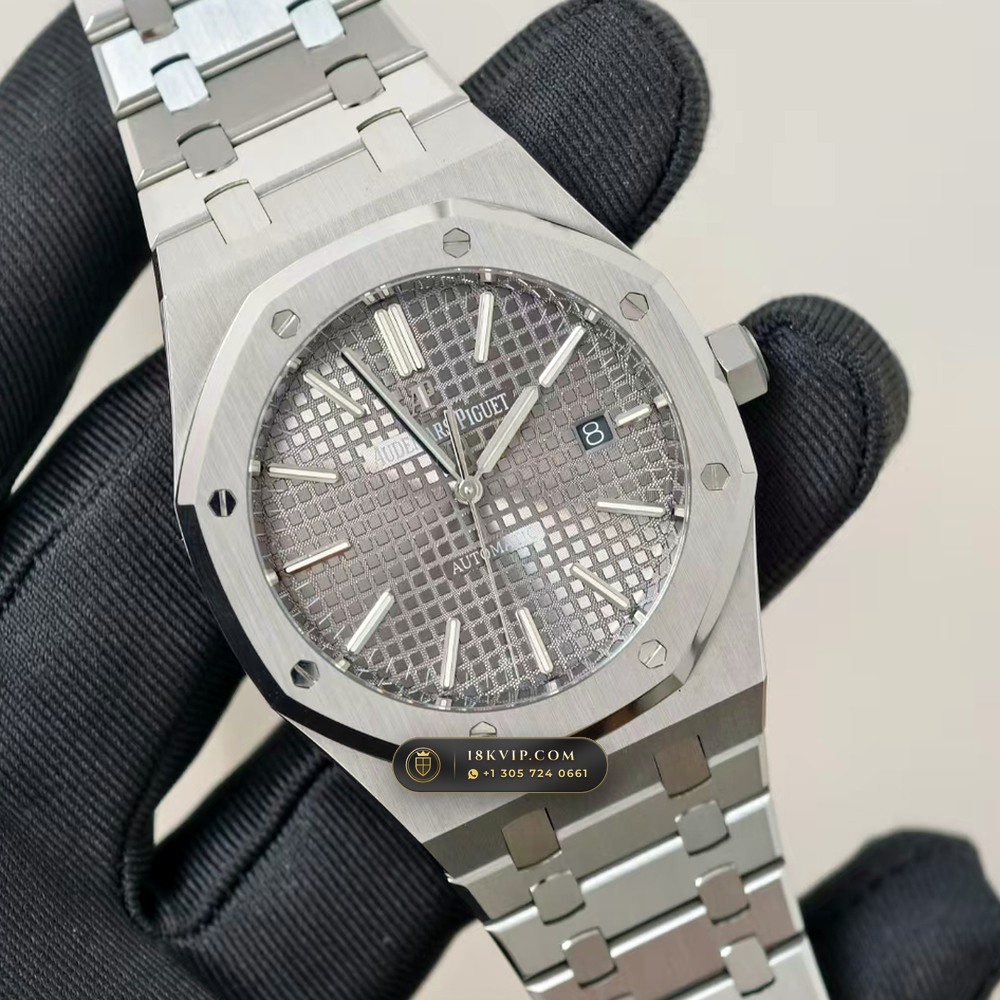 Audemars Piguet Royal Oak Selfwinding 41mm Ref. 15400ST — Private Vault Edition — Studio Gallery Plate III in 904L Stainless Steel Custom Architecture (166.8g Verified Mass, Audemars Piguet Cal. 3120 - 22K Gold Rotor)
