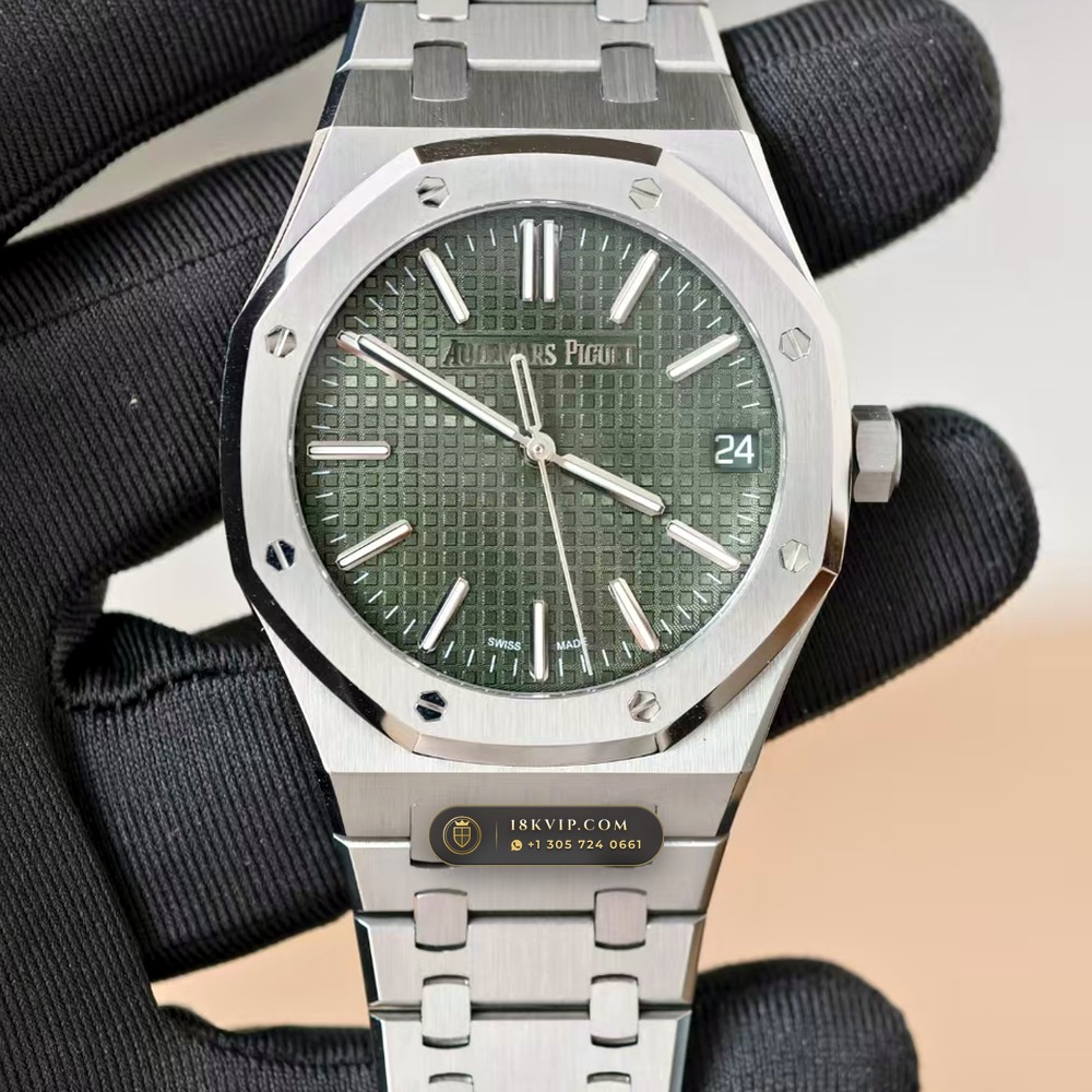 Audemars Piguet Royal Oak Selfwinding 41mm Sunray Emerald / Khaki Green Dial Ref. 15510ST — Private Vault Edition — Studio Gallery Plate III in 904L Stainless Steel Custom Architecture (166.6g Verified Mass, Audemars Piguet Cal. 4302 - 70h Power Reserve)