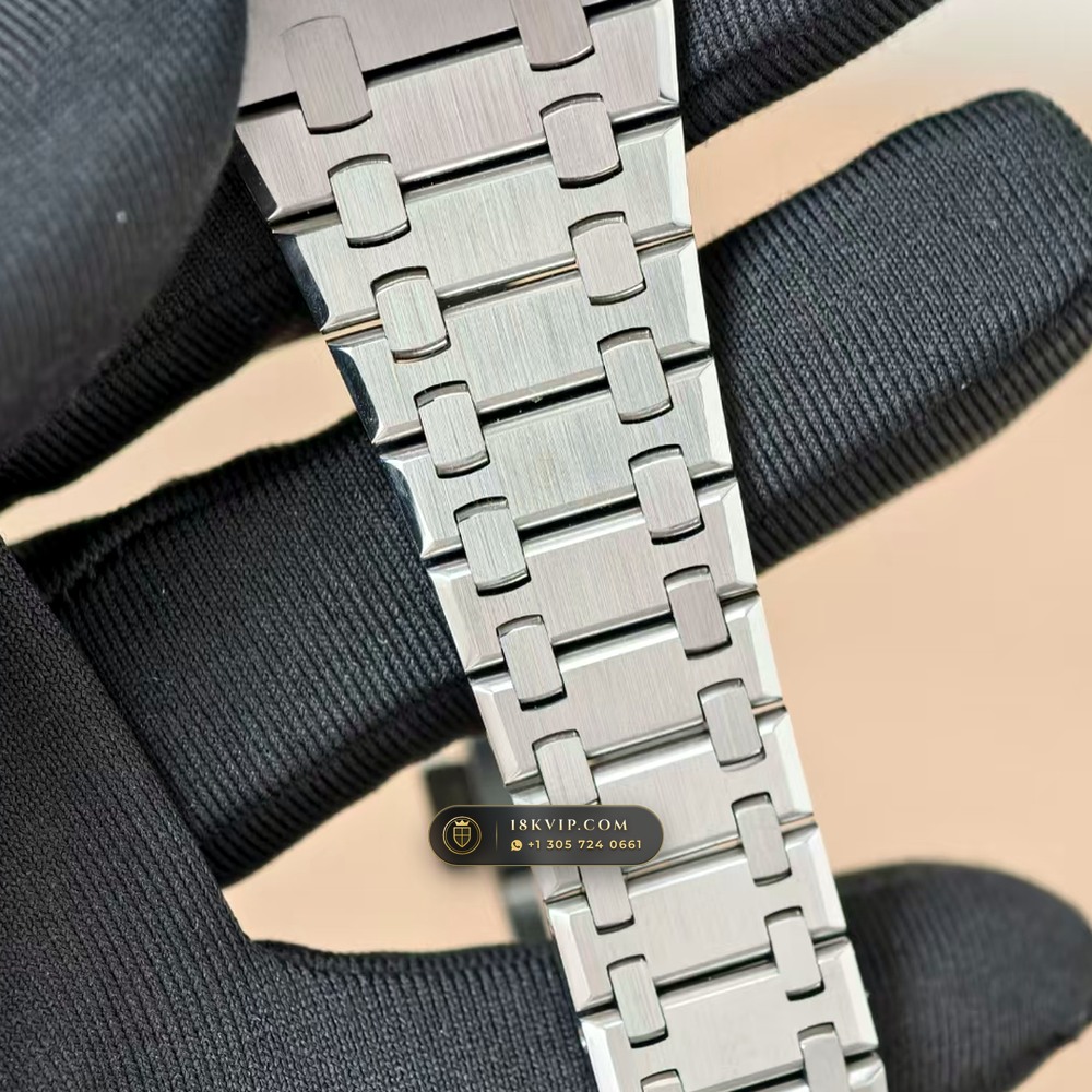 Audemars Piguet Royal Oak Jumbo Extra-Thin 39mm Ref. 16202 — Private Vault Edition — Studio Gallery Plate IV in 904L Stainless Steel Custom Architecture (103.7g Verified Mass, Audemars Piguet Cal. 7121)