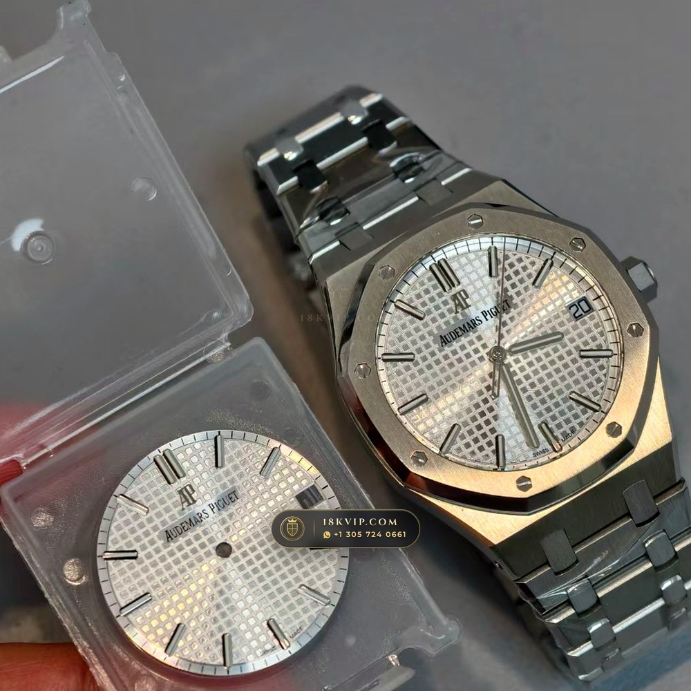 Audemars Piguet Royal Oak Selfwinding 41mm Hand-Chamfered Bevel Spec Ref. 15500ST — Private Vault Edition — Studio Gallery Plate II in 904L Stainless Steel Custom Architecture (166.6g Verified Mass, Audemars Piguet Cal. 4302 - 70h Power Reserve)