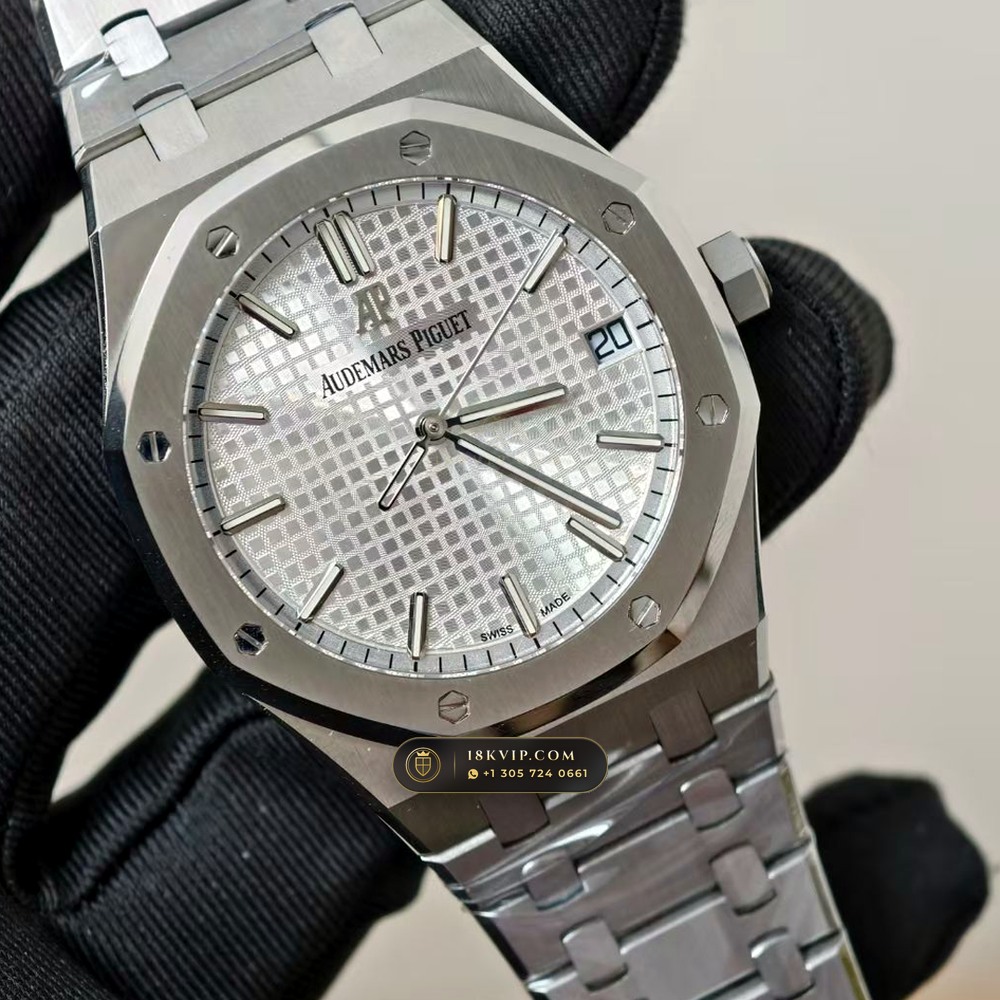 Audemars Piguet Royal Oak Selfwinding 41mm Hand-Chamfered Bevel Spec Ref. 15500ST — Private Vault Edition — Studio Gallery Plate V in 904L Stainless Steel Custom Architecture (166.6g Verified Mass, Audemars Piguet Cal. 4302 - 70h Power Reserve)