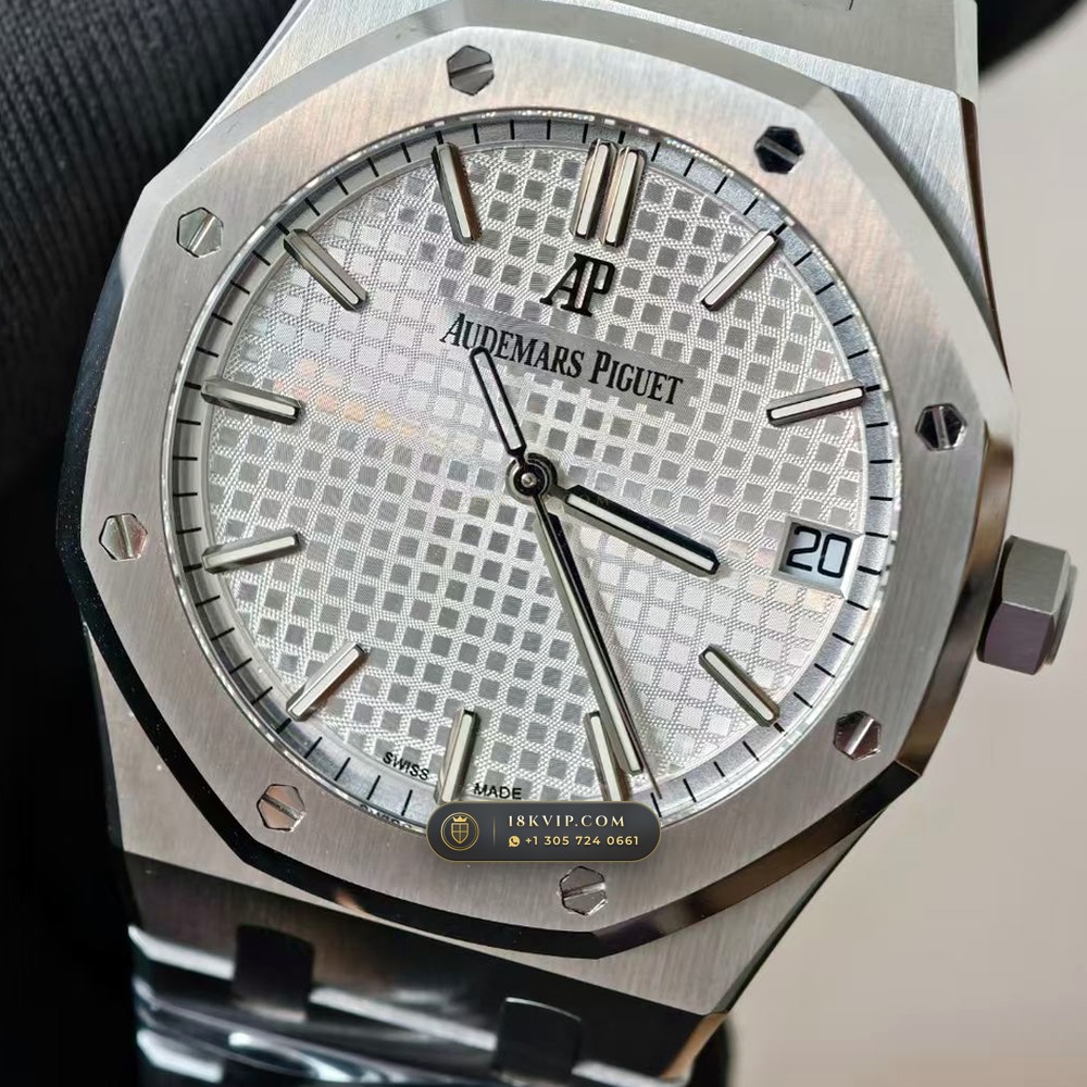 Audemars Piguet Royal Oak Selfwinding 41mm Hand-Chamfered Bevel Spec Ref. 15500ST — Private Vault Edition — Studio Gallery Plate VI in 904L Stainless Steel Custom Architecture (166.6g Verified Mass, Audemars Piguet Cal. 4302 - 70h Power Reserve)