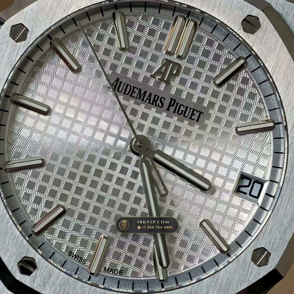 Audemars Piguet Royal Oak Selfwinding 41mm Hand-Chamfered Bevel Spec Ref. 15500ST — Private Vault Edition — Studio Gallery Plate VII in 904L Stainless Steel Custom Architecture (166.6g Verified Mass, Audemars Piguet Cal. 4302 - 70h Power Reserve)