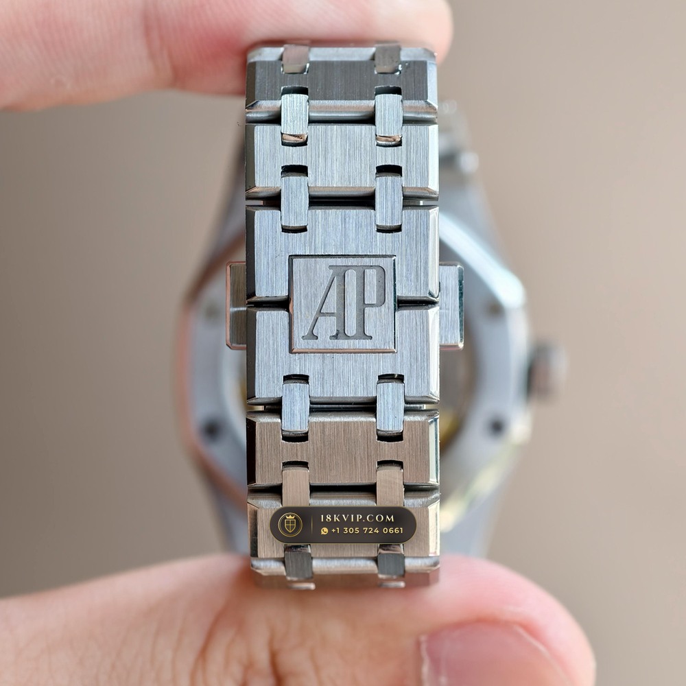 Audemars Piguet Royal Oak Selfwinding 37mm Ref. 15450ST — Private Vault Edition — Studio Gallery Plate VIII in 904L Stainless Steel Custom Architecture (132.7g Verified Mass, Audemars Piguet Cal. 3120 / Cal. 5900)