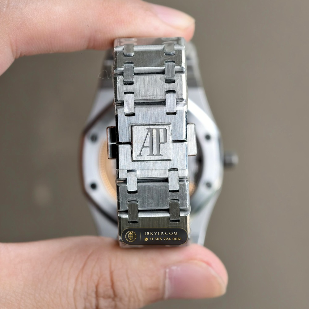 Audemars Piguet Royal Oak Jumbo Extra-Thin 39mm Ref. 15202ST.OO.1240ST.01 — Private Vault Edition — Studio Gallery Plate X in 904L Stainless Steel Custom Architecture (103.2g Verified Mass, Audemars Piguet Cal. 2121 Ultra-Thin)