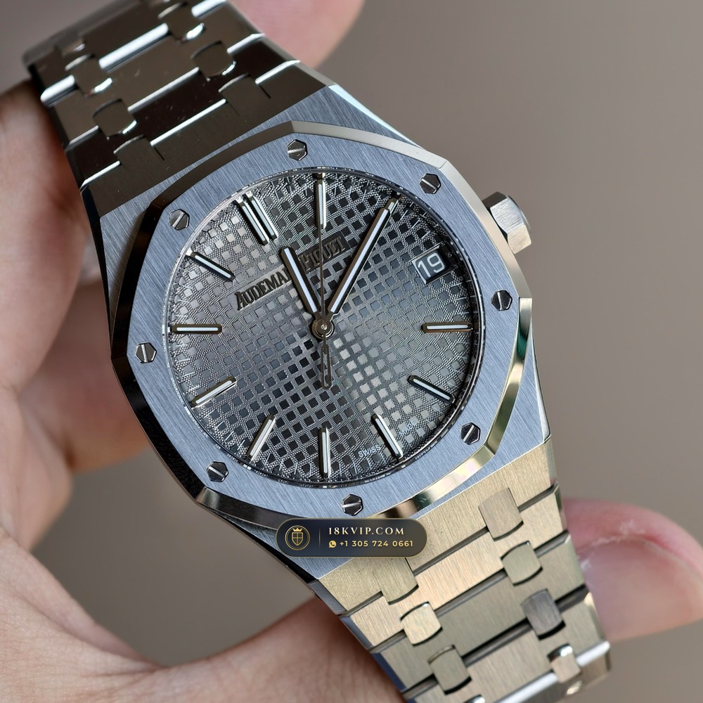 Audemars Piguet Royal Oak Selfwinding 41mm Custom Tapestry Dial Deep Crystal Optics Ref. 15510ST — Private Vault Edition — Studio Gallery Plate II in 904L Stainless Steel Custom Architecture (166.4g Verified Mass, Audemars Piguet Cal. 4302 - 70h Power Reserve)
