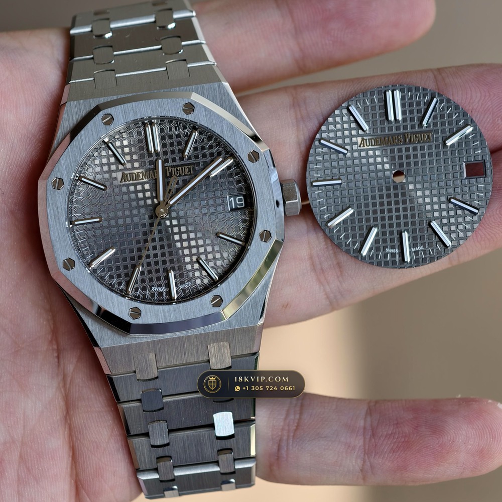 Audemars Piguet Royal Oak Selfwinding 41mm Custom Tapestry Dial Deep Crystal Optics Ref. 15510ST — Private Vault Edition — Studio Gallery Plate IV in 904L Stainless Steel Custom Architecture (166.4g Verified Mass, Audemars Piguet Cal. 4302 - 70h Power Reserve)