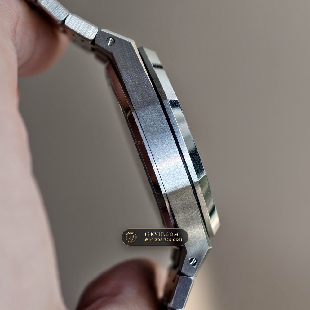 Audemars Piguet Royal Oak Selfwinding 41mm Custom Tapestry Dial Deep Crystal Optics Ref. 15510ST — Private Vault Edition — Studio Gallery Plate VI in 904L Stainless Steel Custom Architecture (166.4g Verified Mass, Audemars Piguet Cal. 4302 - 70h Power Reserve)
