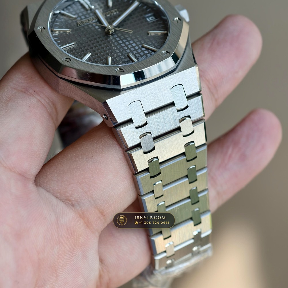 Audemars Piguet Royal Oak Selfwinding 41mm Custom Tapestry Dial Deep Crystal Optics Ref. 15510ST — Private Vault Edition — Studio Gallery Plate VIII in 904L Stainless Steel Custom Architecture (166.4g Verified Mass, Audemars Piguet Cal. 4302 - 70h Power Reserve)