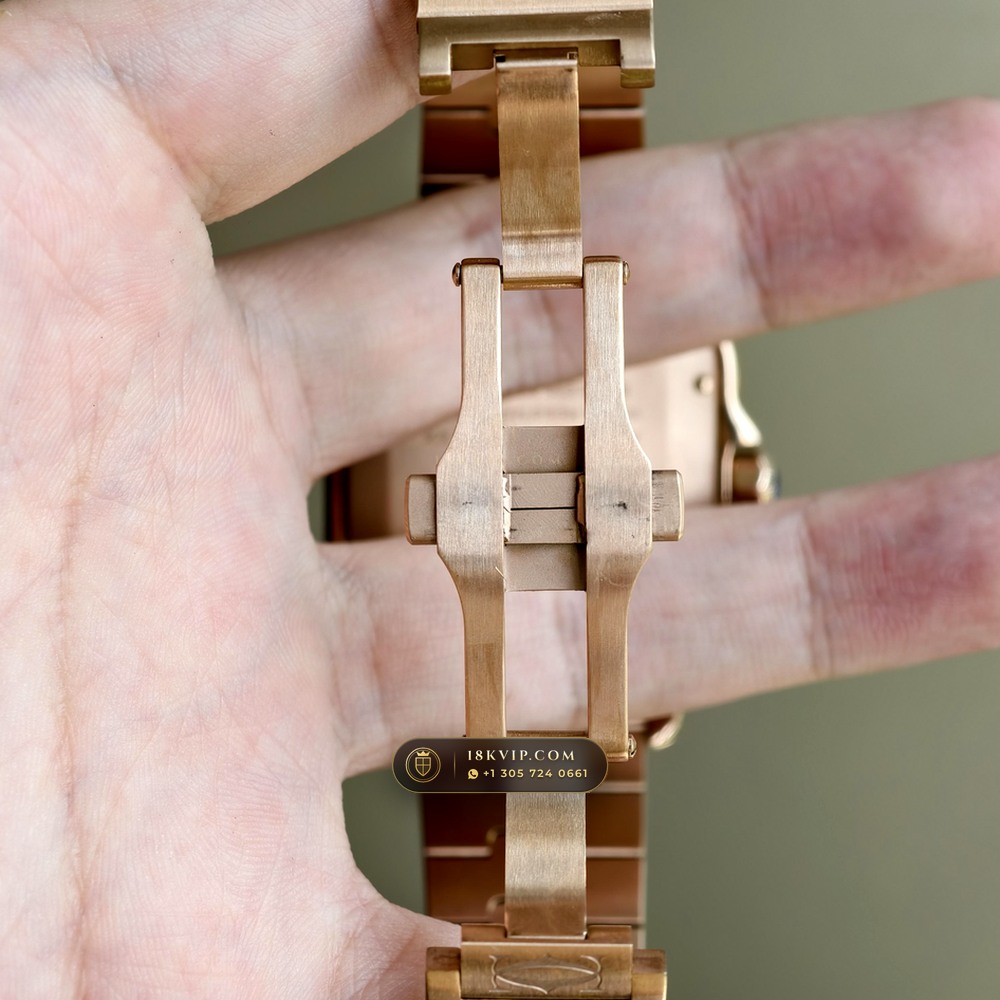 Cartier Santos de Cartier Large Full 18K Rose Gold Ref. WGSA0028 — Private Vault Edition — Studio Gallery Plate IX in 18K Rose Gold Au750 (178.1g Verified Mass, Cartier Manufacture Cal. 1847 MC / Skeleton Cal. 9611 MC)