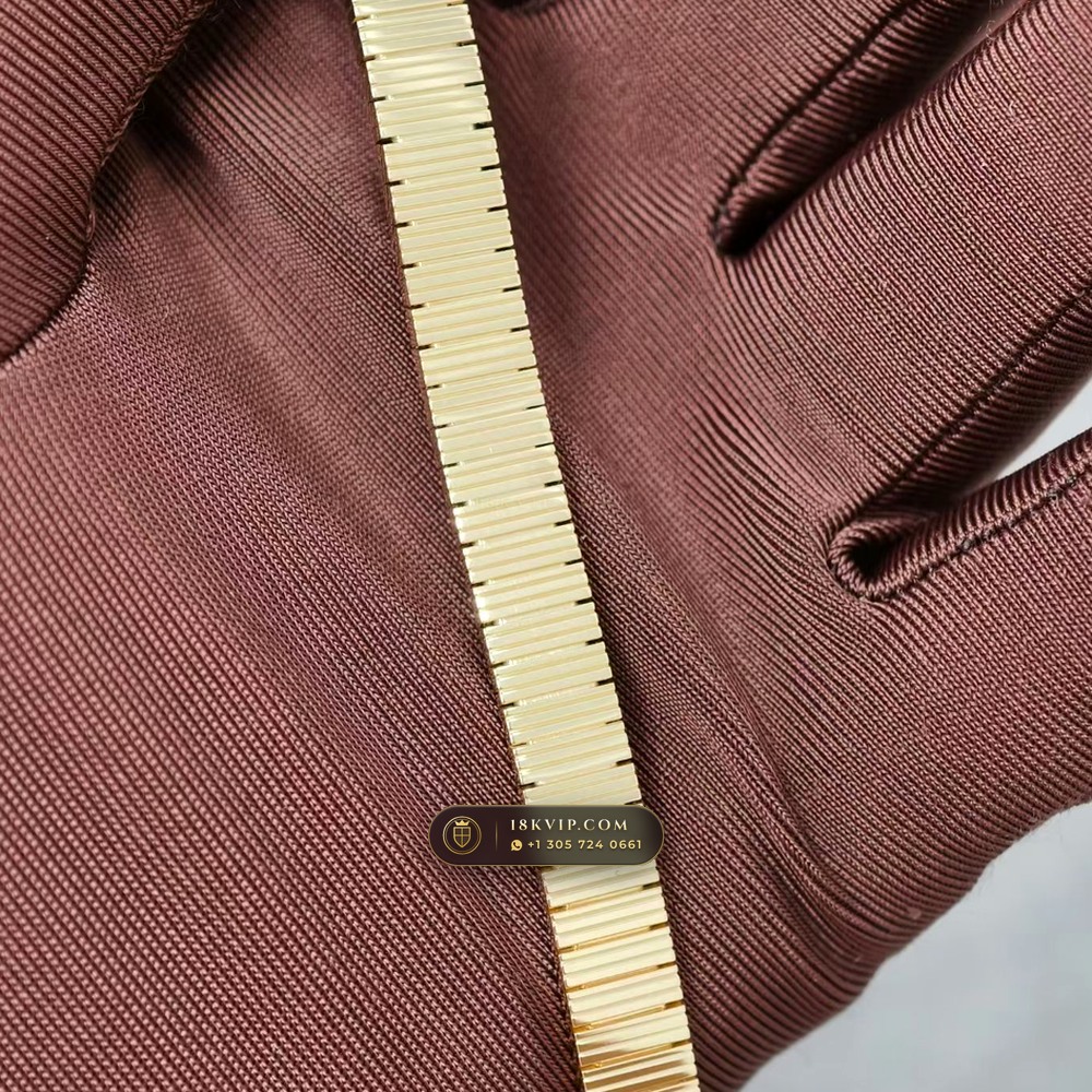 Cartier Love Unlimited Bracelet Timepiece 18K Rose Gold Ref. WJLO0002 — Private Vault Edition — Studio Gallery Plate IV in 18K Rose Gold Au750 (64.5g Verified Mass, Cartier Swiss Horological Movement)