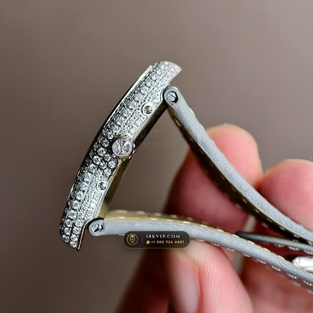 Cartier Crash de Cartier London Boutique Diamond Bezel 950 Platinum Ref. CRWHCH0006 — Private Vault Edition — Studio Gallery Plate VI in 950 Platinum Pt950 (73.7g Verified Mass, Cartier Manufacture Hand-Wound Cal. 8970 MC)