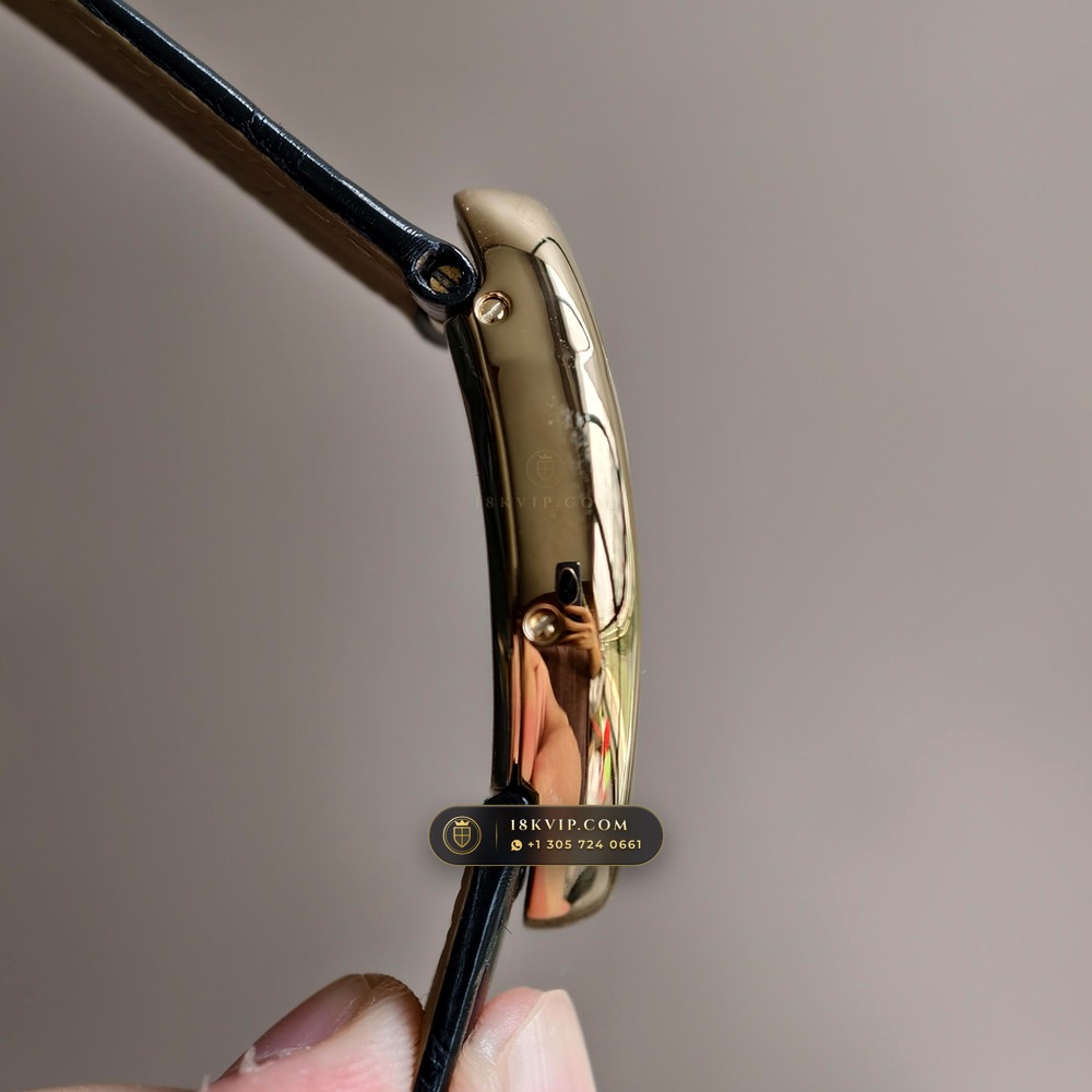 Cartier Crash de Cartier London Edition 18K Yellow Gold Ref. WGCH0006 — Private Vault Edition — Studio Gallery Plate VI in 18K Yellow Gold Au750 (54.5g Verified Mass, Cartier Manufacture Hand-Wound Cal. 8970 MC)
