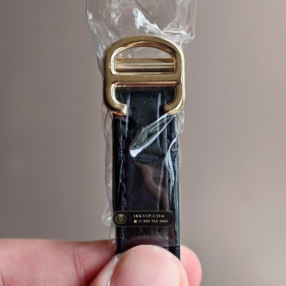 Cartier Crash de Cartier London Edition 18K Yellow Gold Ref. WGCH0006 — Private Vault Edition — Studio Gallery Plate VIII in 18K Yellow Gold Au750 (54.5g Verified Mass, Cartier Manufacture Hand-Wound Cal. 8970 MC)