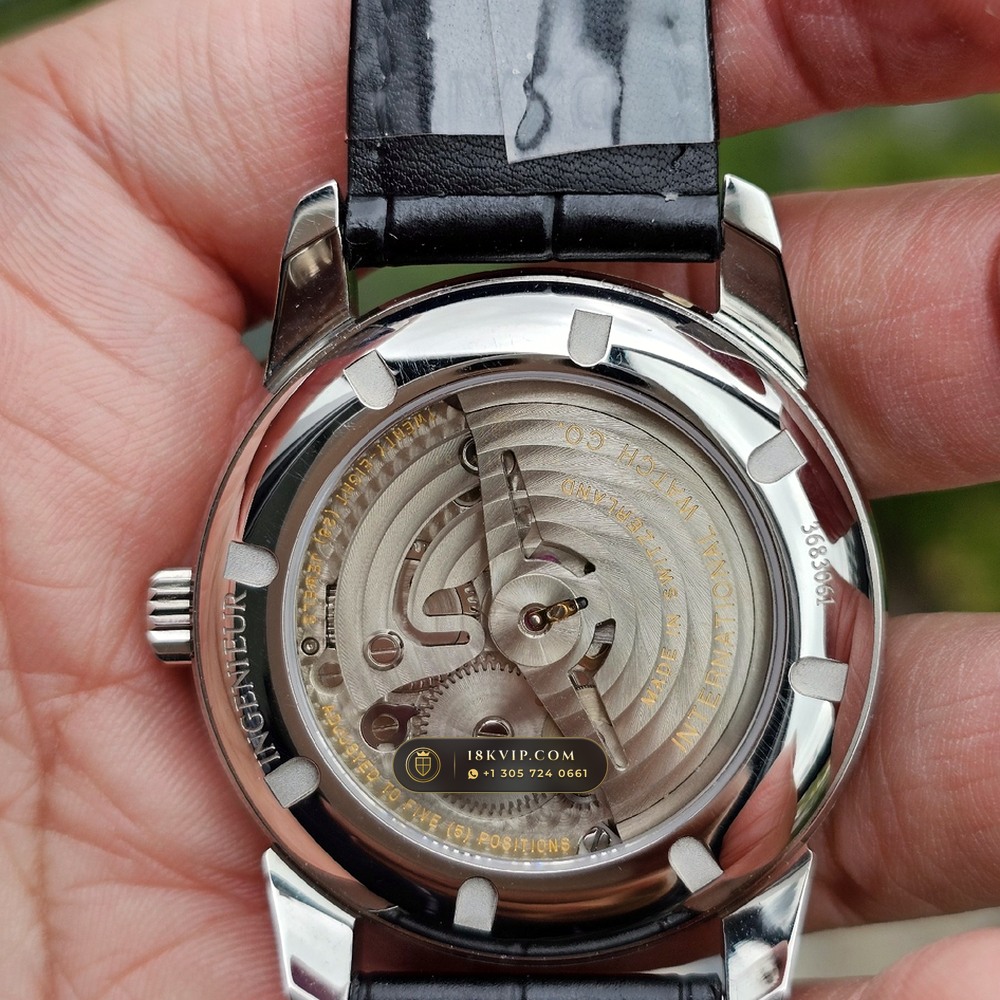 IWC Schaffhausen IWC Ingenieur Automatic SL Jumbo 42.5mm Cal. 80111 Ref. IW322701 — Private Vault Edition — Studio Gallery Plate VII in 904L Stainless Steel Custom Architecture (208.8g Verified Mass, IWC Manufacture Cal. 69355 / Cal. 52010)