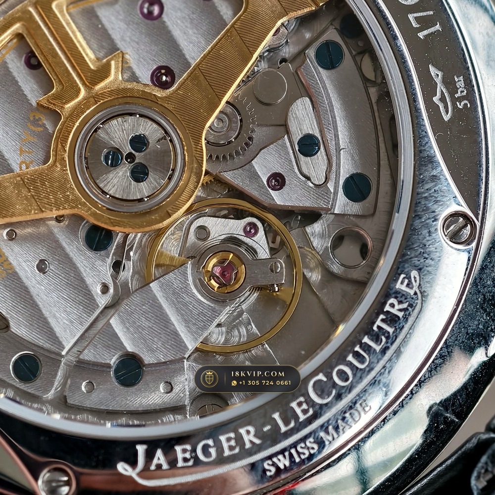 Jaeger-LeCoultre Master Ultra Thin Moon 39mm Silver Sunray Dial Ref. Q1368430 — Private Vault Edition — Studio Gallery Plate IX in 904L Stainless Steel Custom Architecture (68.5g Verified Mass, Jaeger-LeCoultre Manufacture Cal. 925 / Cal. 899)