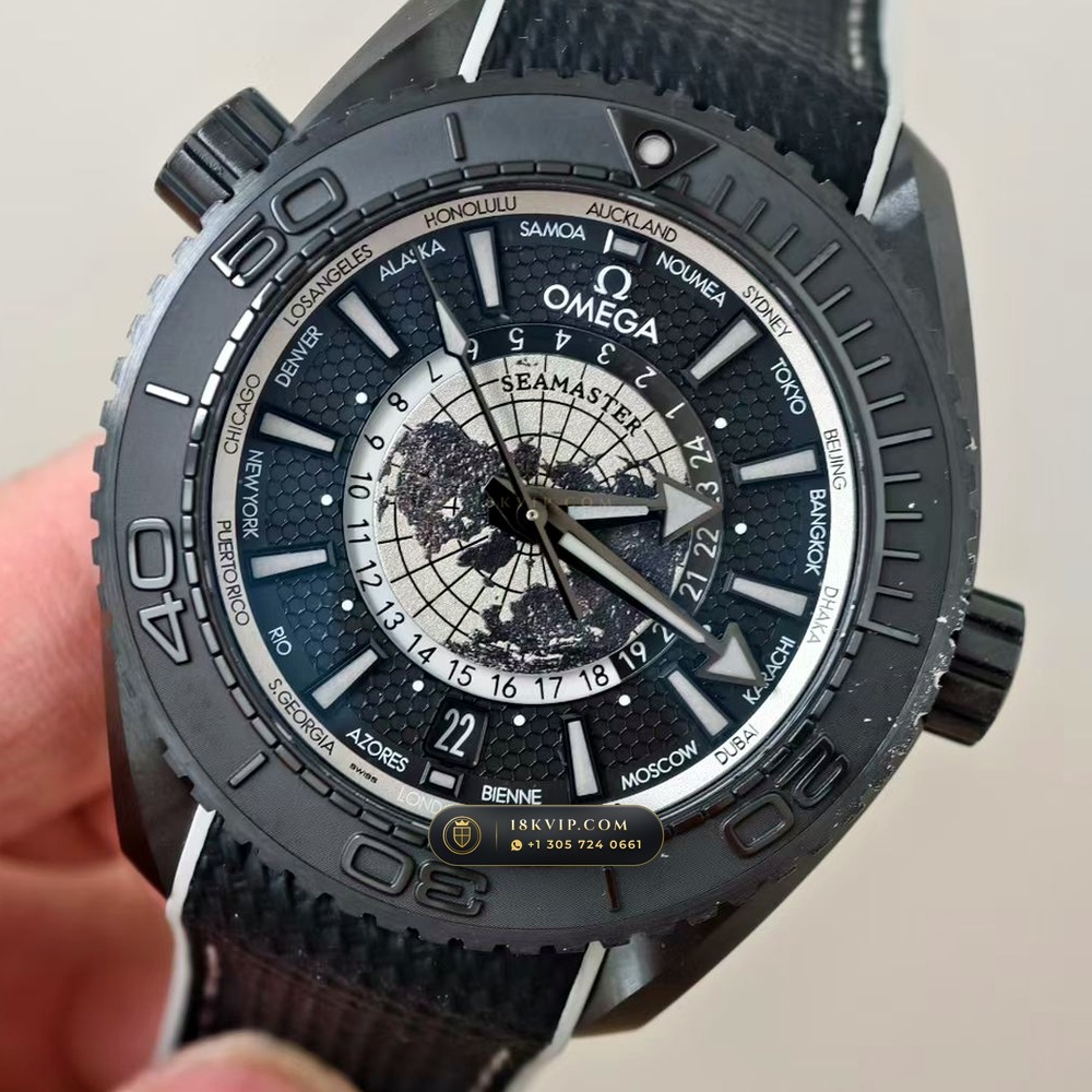 Omega Seamaster Aqua Terra Worldtimer 45.5mm Ref. 215.92.46.22.01.006 — Private Vault Edition — Studio Gallery Plate III in High-Tech Ceramic & Titanium (126.4g Verified Mass, Omega Co-Axial Master Chronometer Cal. 8900)