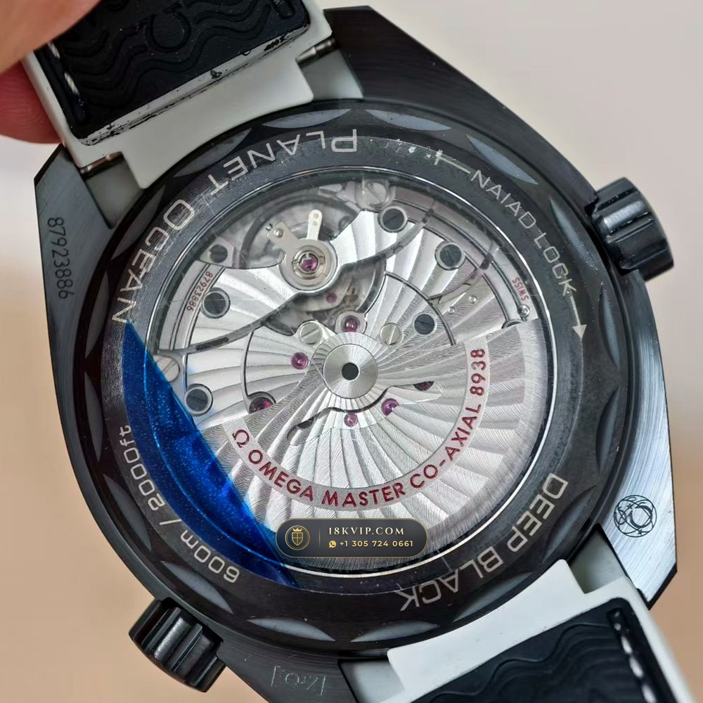 Omega Seamaster Aqua Terra Worldtimer 45.5mm Ref. 215.92.46.22.01.006 — Private Vault Edition — Studio Gallery Plate VI in High-Tech Ceramic & Titanium (126.4g Verified Mass, Omega Co-Axial Master Chronometer Cal. 8900)