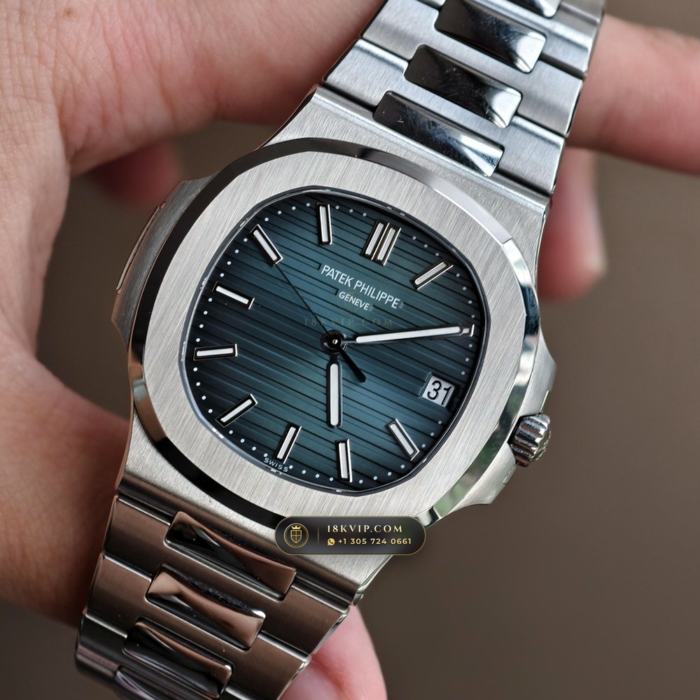 Patek Philippe Nautilus Self-Winding Ref. 5711/1A — Private Vault Edition — Studio Gallery Plate IV in 904L Stainless Steel Custom Architecture (115.4g Verified Mass, Patek Philippe Cal. 26-330 S C / Cal. 324 S C - 21K Gold Rotor)