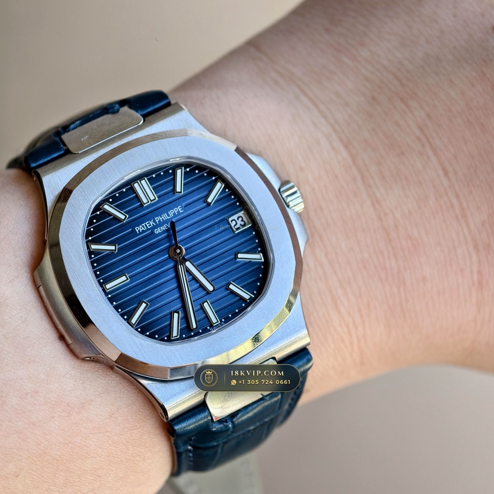 Patek Philippe Nautilus Self-Winding 41mm 18K White Gold Ref. 5811/1G-001 — Private Vault Edition — Studio Gallery Plate VIII in 18K White Gold Au750 (112.2g Verified Mass, Patek Philippe Cal. 26-330 S C - 21K Gold Rotor)