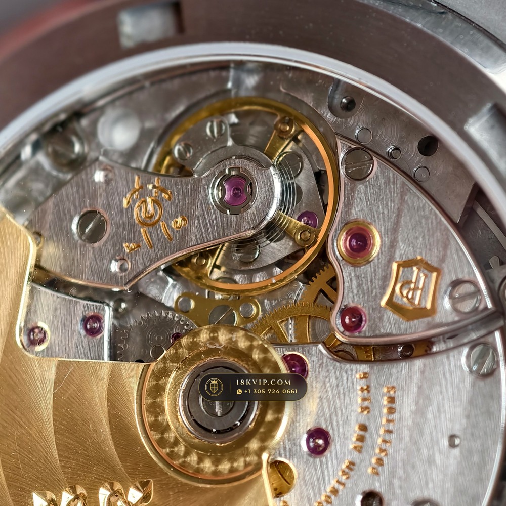 Patek Philippe Nautilus Self-Winding Ref. 5711/1A-001 — Private Vault Edition — Studio Gallery Plate VII in 904L Stainless Steel Custom Architecture (114.6g Verified Mass, Patek Philippe Cal. 26-330 S C / Cal. 324 S C - 21K Gold Rotor)