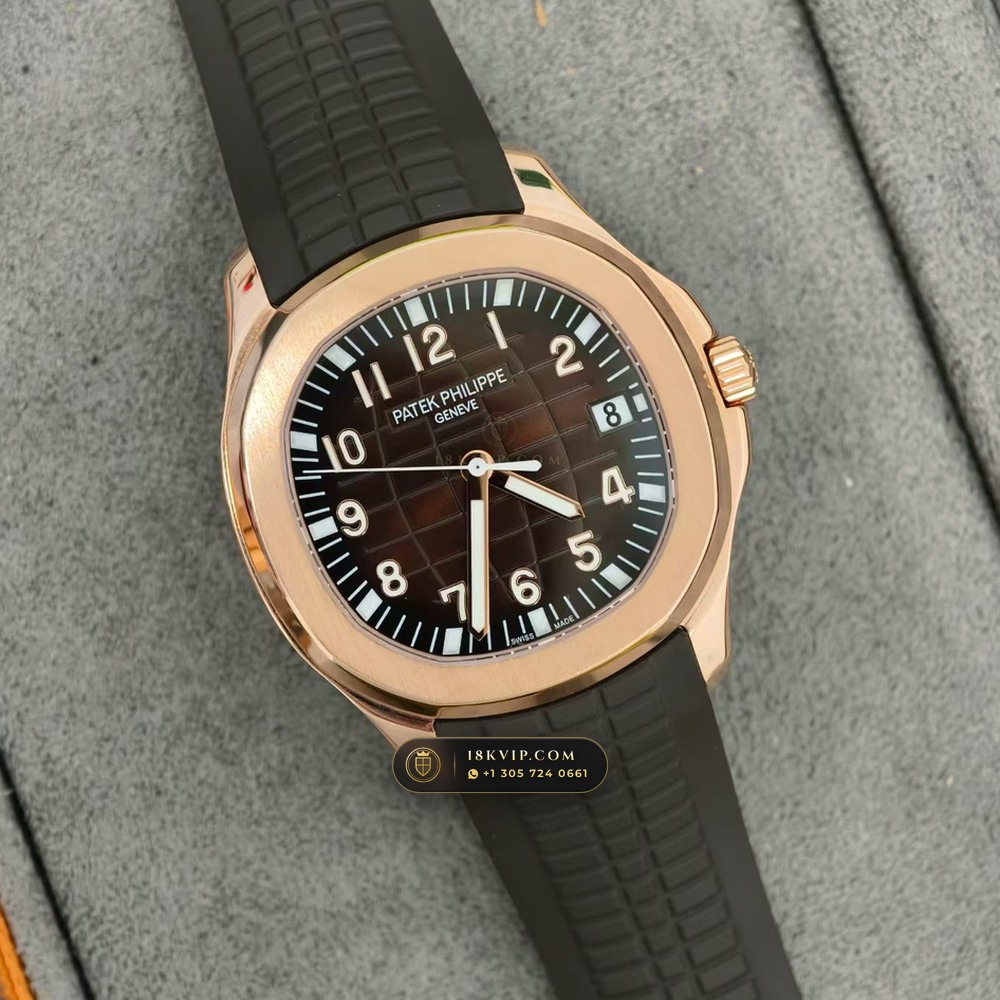 Patek Philippe Aquanaut Extra-Large Self-Winding 18K Rose Gold Ref. 5167R — Private Vault Edition — Studio Gallery Plate IV in 18K Rose Gold Au750 (108.7g Verified Mass, Patek Philippe Cal. 324 S C - 21K Gold Rotor)
