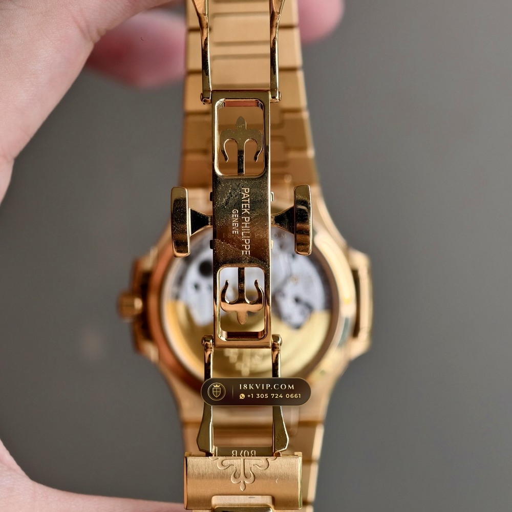 Patek Philippe Nautilus Ladies Automatic 18K Rose Gold Ref. 7118/1R — Private Vault Edition — Studio Gallery Plate X in 18K Rose Gold Au750 (145.9g Verified Mass, Patek Philippe Cal. 324 S C - 21K Gold Rotor)