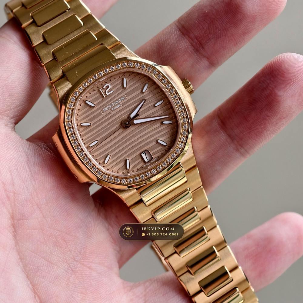 Patek Philippe Nautilus Ladies Automatic 18K Rose Gold Ref. 7118/1R — Private Vault Edition — Studio Gallery Plate II in 18K Rose Gold Au750 (145.9g Verified Mass, Patek Philippe Cal. 324 S C - 21K Gold Rotor)