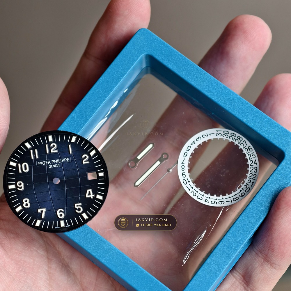 Patek Philippe Aquanaut Jumbo 42.2mm 18K White Gold Custom SW Dial Ref. 5168G — Private Vault Edition — Studio Gallery Plate IX in 18K White Gold Au750 (120.4g Verified Mass, Patek Philippe Cal. 324 S C - 21K Gold Rotor)