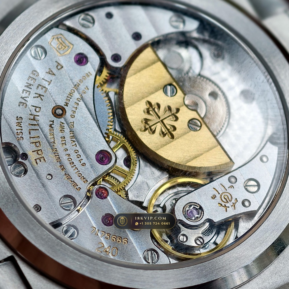 Patek Philippe Nautilus Moonphase & Power Reserve Custom SW Dial Free-Sprung Calibre Ref. 5712/1A — Private Vault Edition — Studio Gallery Plate VII in 904L Stainless Steel Custom Architecture (116.3g Verified Mass, Patek Philippe Cal. 240 PS IRM C LU - 22K Gold Micro-Rotor)