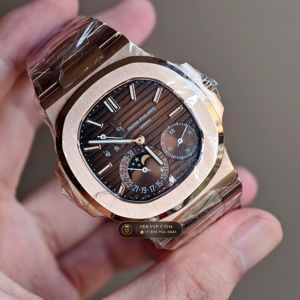 Patek Philippe Nautilus Moonphase & Power Reserve 18K Rose Gold Geneva Atelier Spec Ref. 5712/1R-001 — Private Vault Edition — Studio Gallery Plate II in 18K Rose Gold Au750 (186.1g Verified Mass, Patek Philippe Cal. 240 PS IRM C LU - 22K Gold Micro-Rotor)