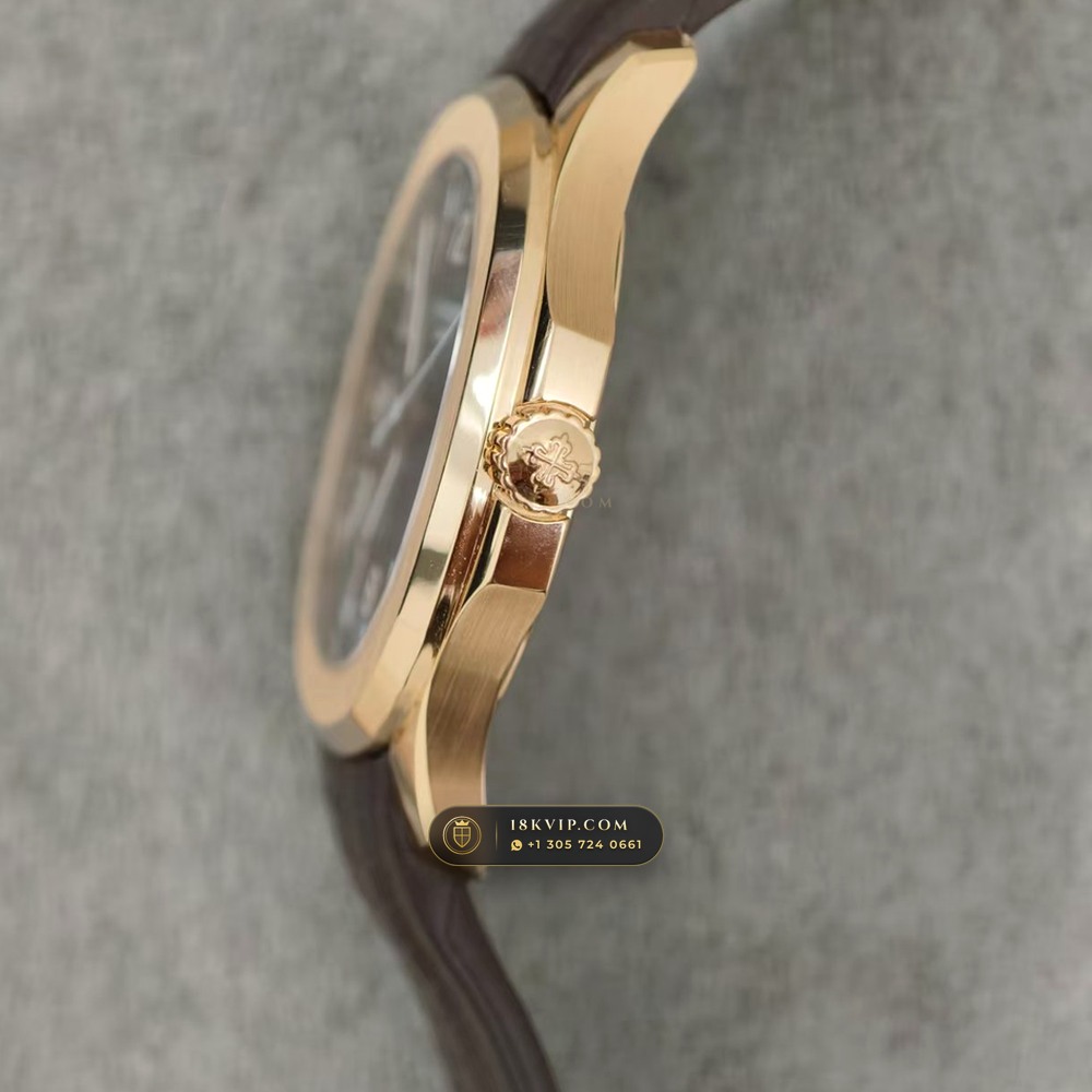 Patek Philippe Aquanaut Extra-Large Self-Winding 18K Rose Gold Custom SW Dial Free-Sprung Calibre Ref. 5167R — Private Vault Edition — Studio Gallery Plate V in 18K Rose Gold Au750 (108.2g Verified Mass, Patek Philippe Cal. 324 S C - 21K Gold Rotor)