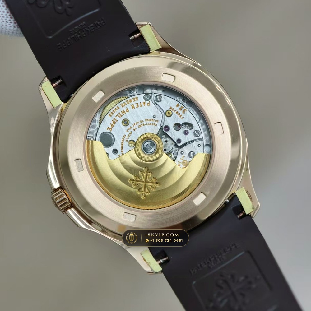 Patek Philippe Aquanaut Extra-Large Self-Winding 18K Rose Gold Custom SW Dial Free-Sprung Calibre Ref. 5167R — Private Vault Edition — Studio Gallery Plate VII in 18K Rose Gold Au750 (108.2g Verified Mass, Patek Philippe Cal. 324 S C - 21K Gold Rotor)