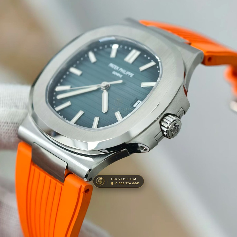Patek Philippe Nautilus Self-Winding Custom SW Dial 22K Gold Rotor Ref. 5711/1A — Private Vault Edition — Studio Gallery Plate IV in 904L Stainless Steel Custom Architecture (115.0g Verified Mass, Patek Philippe Cal. 26-330 S C / Cal. 324 S C - 21K Gold Rotor)