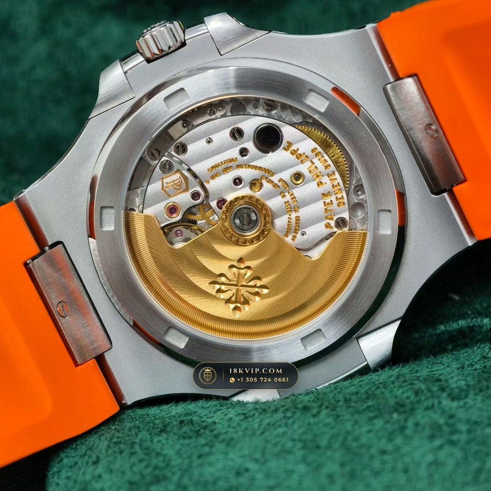 Patek Philippe Nautilus Self-Winding Custom SW Dial 22K Gold Rotor Ref. 5711/1A — Private Vault Edition — Studio Gallery Plate VII in 904L Stainless Steel Custom Architecture (115.0g Verified Mass, Patek Philippe Cal. 26-330 S C / Cal. 324 S C - 21K Gold Rotor)