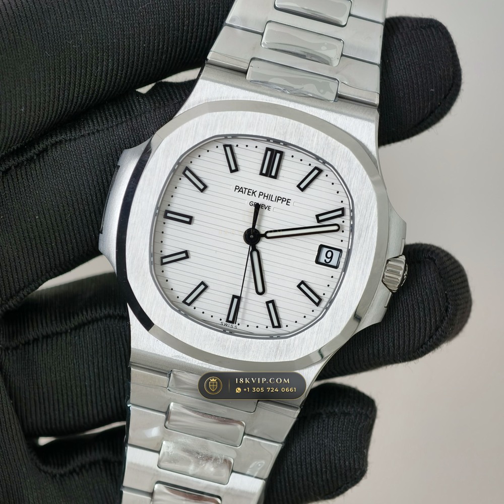 Patek Philippe Nautilus Self-Winding Ref. 5711A — Private Vault Edition — Studio Gallery Plate III in 904L Stainless Steel Custom Architecture (115.0g Verified Mass, Patek Philippe Cal. 26-330 S C / Cal. 324 S C - 21K Gold Rotor)