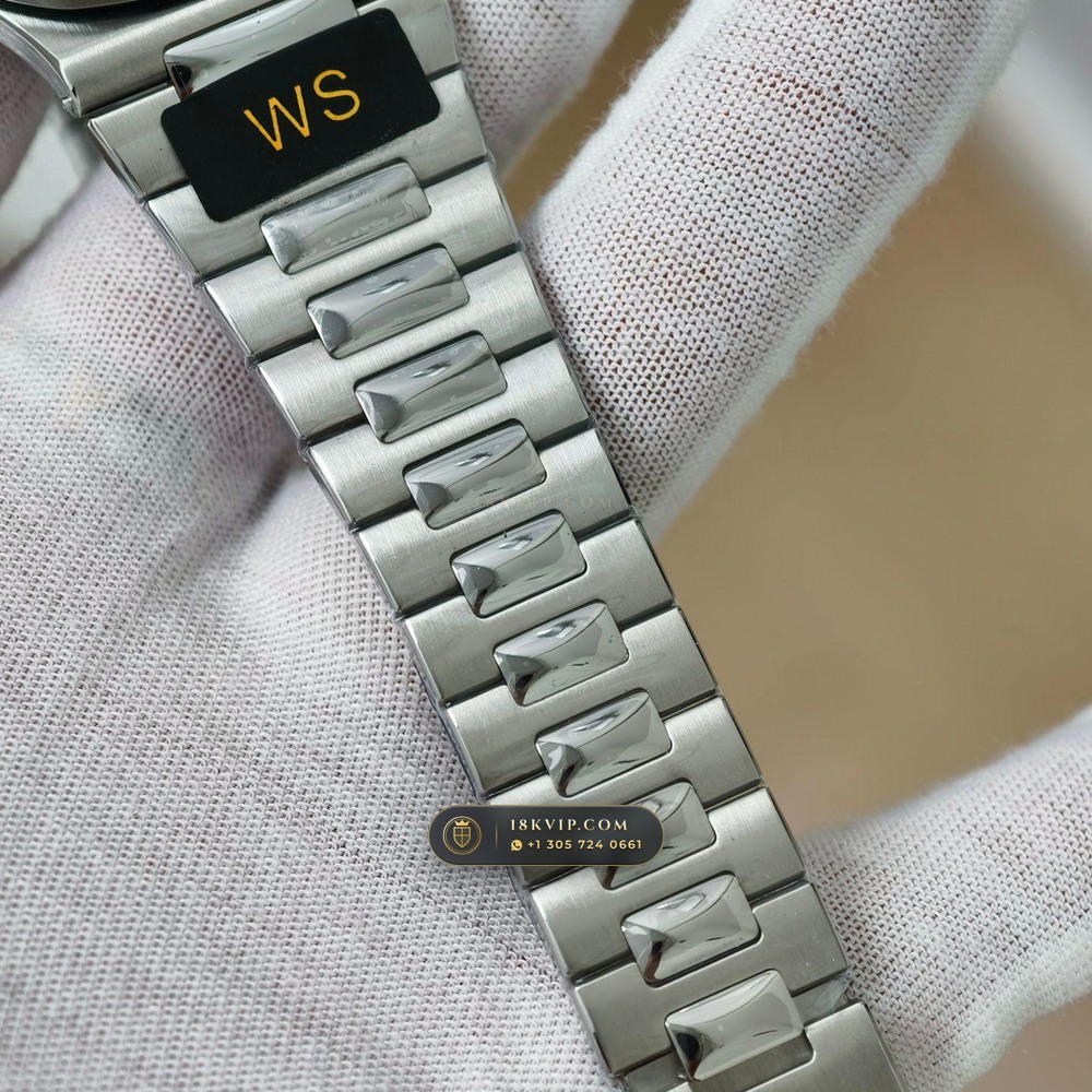 Patek Philippe Nautilus Moonphase & Power Reserve 5-Axis CNC Case Ref. 5712/1A — Private Vault Edition — Studio Gallery Plate V in 904L Stainless Steel Custom Architecture (116.3g Verified Mass, Patek Philippe Cal. 240 PS IRM C LU - 22K Gold Micro-Rotor)