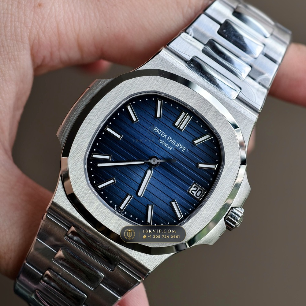 Patek Philippe Nautilus Self-Winding 41mm 18K White Gold Custom SW Dial 22K Gold Rotor Ref. 5811/1G-001 — Private Vault Edition — Studio Gallery Plate III in 18K White Gold Au750 (181.2g Verified Mass, Patek Philippe Cal. 26-330 S C - 21K Gold Rotor)