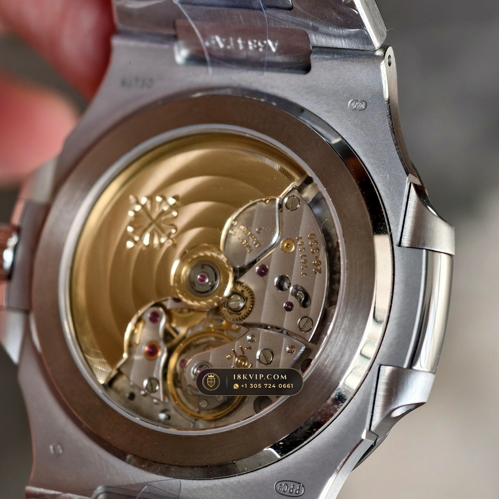 Patek Philippe Nautilus Self-Winding 41mm 18K White Gold Custom SW Dial 22K Gold Rotor Ref. 5811/1G-001 — Private Vault Edition — Studio Gallery Plate VI in 18K White Gold Au750 (181.2g Verified Mass, Patek Philippe Cal. 26-330 S C - 21K Gold Rotor)