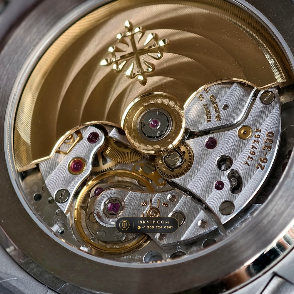 Patek Philippe Nautilus Self-Winding 41mm 18K White Gold Custom SW Dial 22K Gold Rotor Ref. 5811/1G-001 — Private Vault Edition — Studio Gallery Plate VII in 18K White Gold Au750 (181.2g Verified Mass, Patek Philippe Cal. 26-330 S C - 21K Gold Rotor)